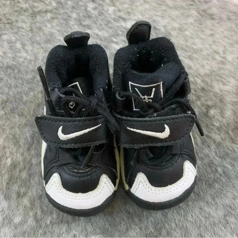 Vintage 1996 Nike Baby D.T. Max Sneakers - Picture 6 of 14